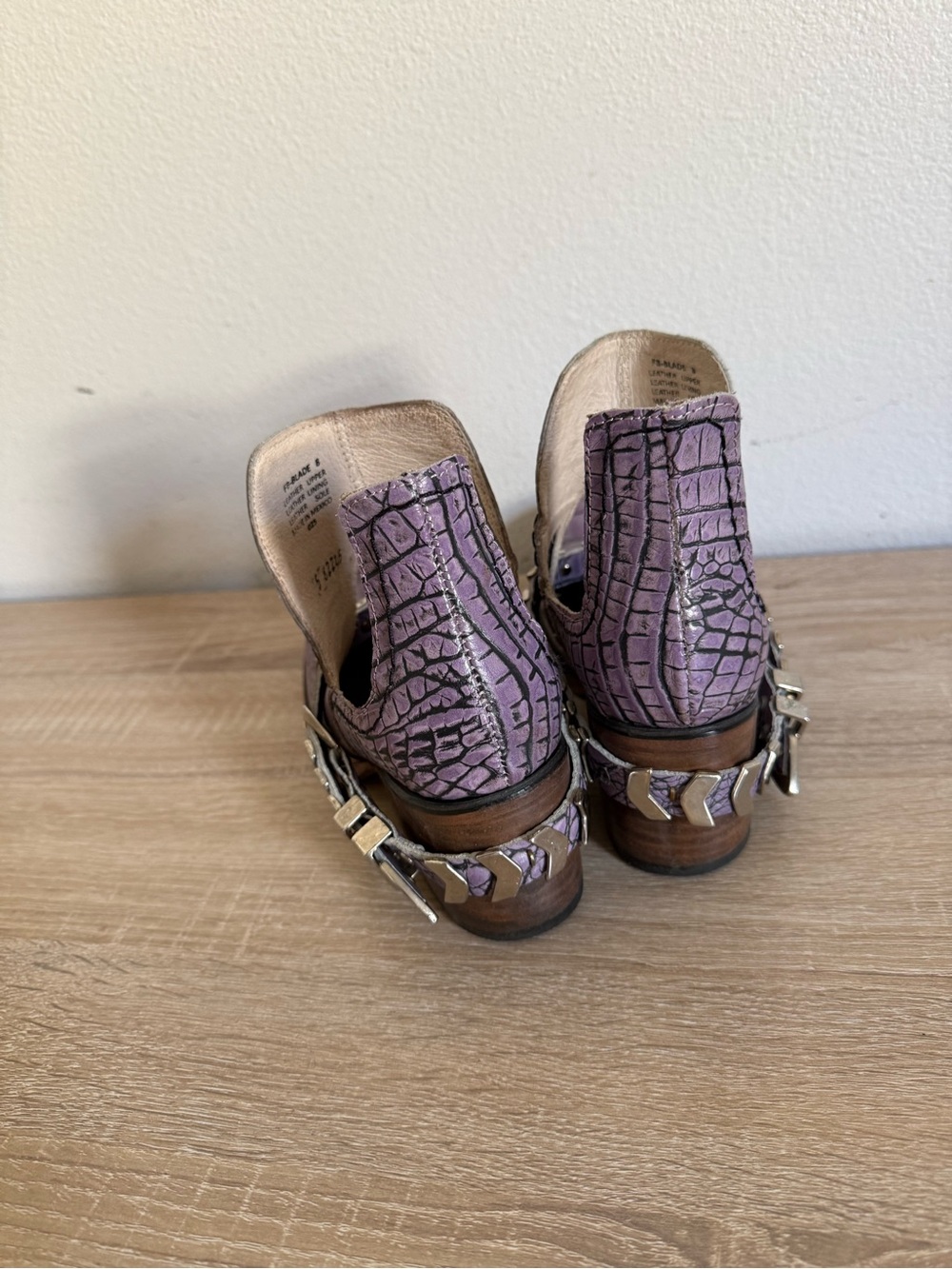 Freebird by Steven Blade purple croco ankle booties Sz 8 - Picture 6 of 9
